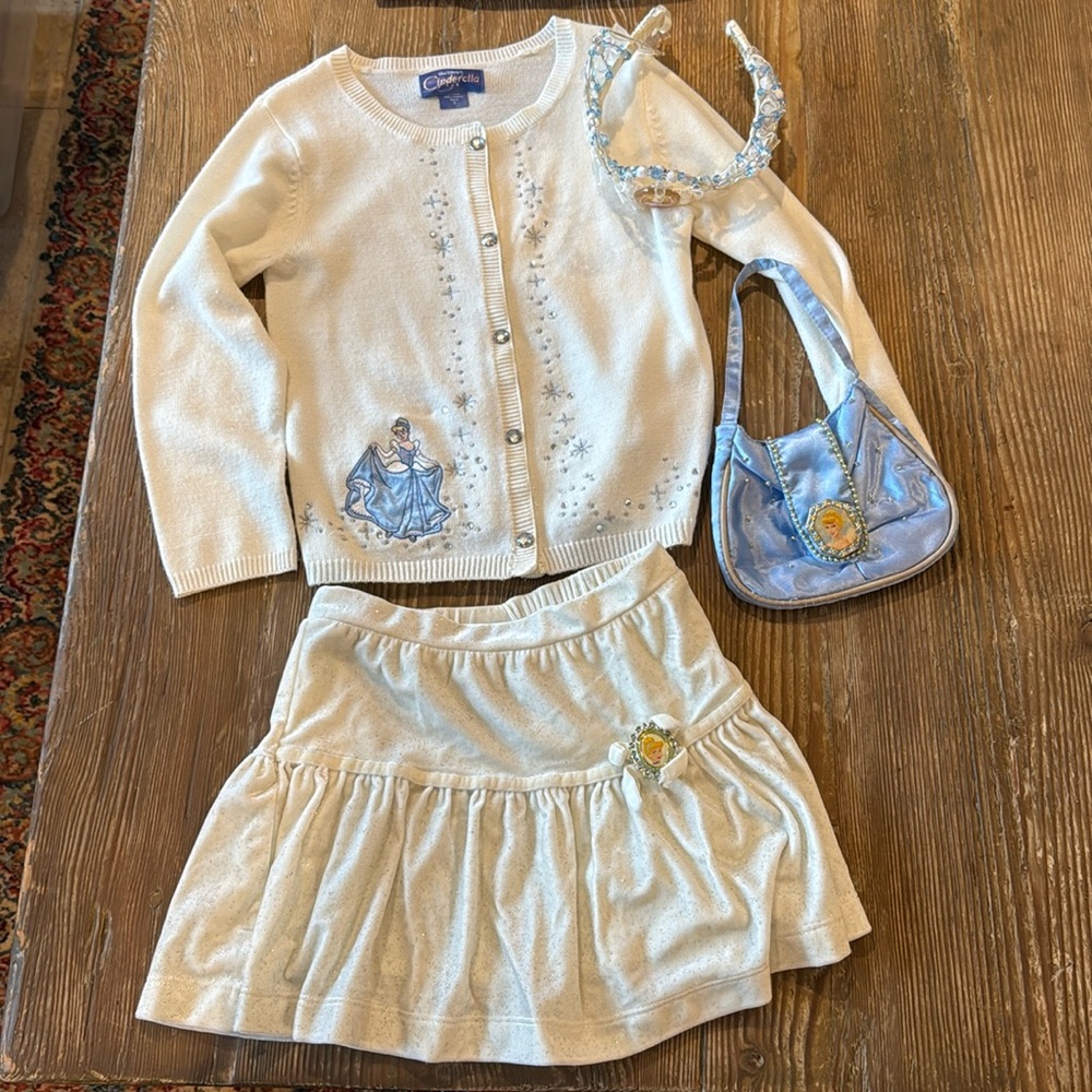 Walt Disney Parks kids small Cinderella sweater/Skirt Set with purse and crown